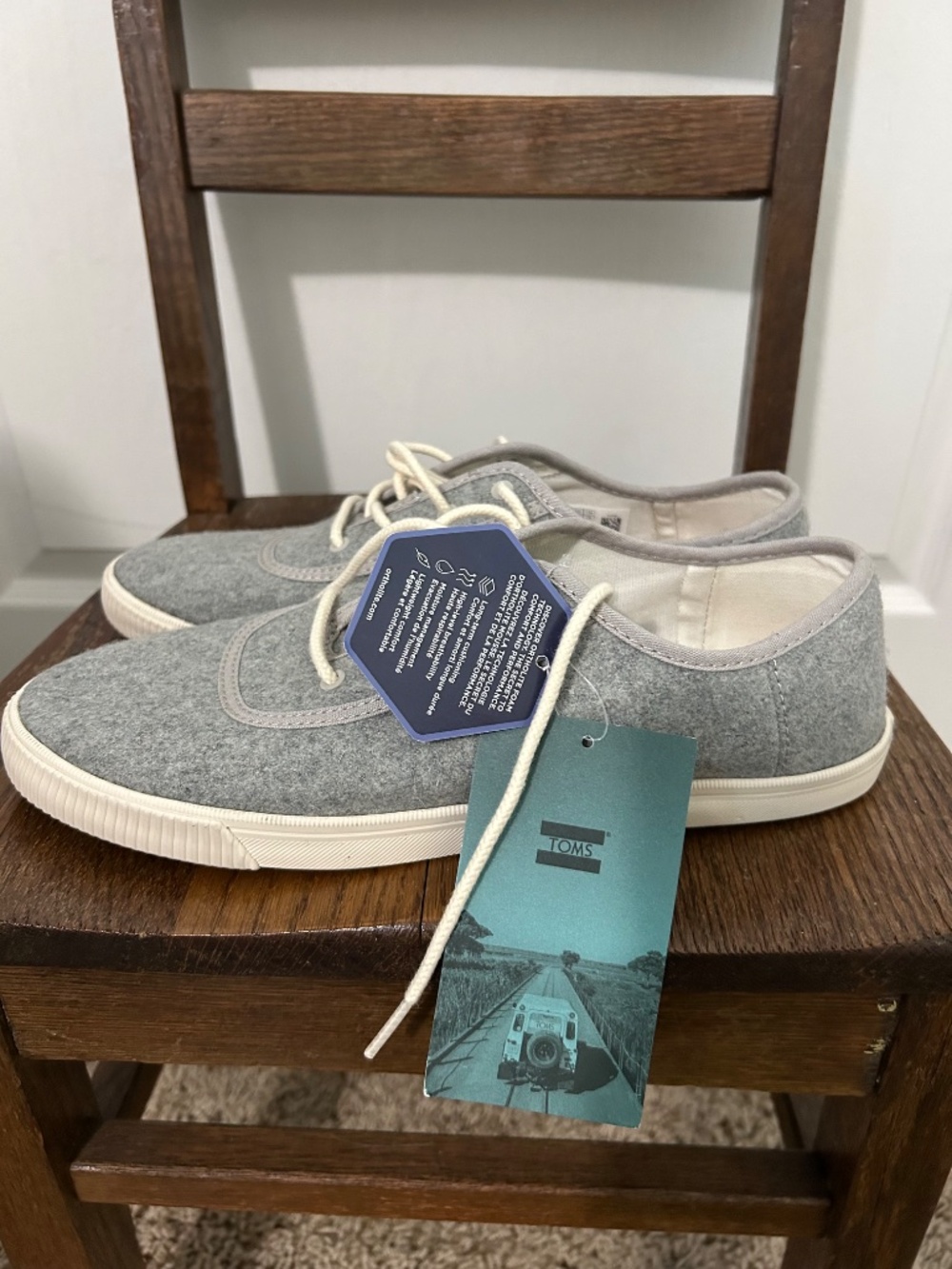 NWT TOMS Carmel Drizzle Gray Felt Wool-Like Casual Comfort Sneakers